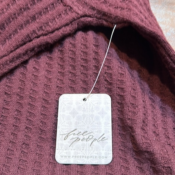 FREE PEOPLE Juicy Long Sleeve Thermal Top Shirt in “Date Night” (Maroon) Size S - Picture 10 of 12